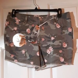 Royalty For Me MidRise floral camo jean shorts, Size 12, NWT